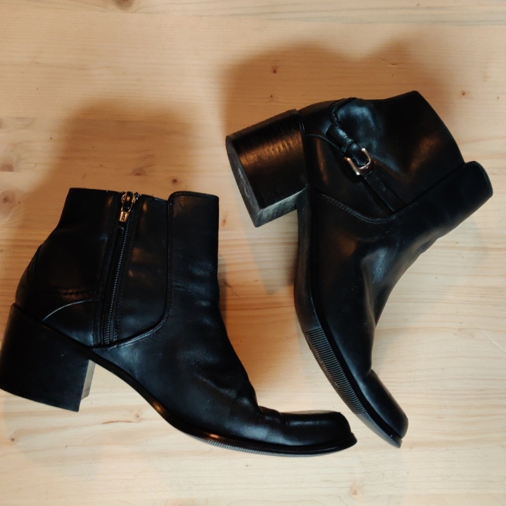 Karen Scott boots